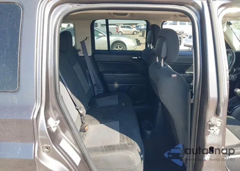 2016 Jeep Patriot Latitude из США, поврежденный, VIN 1C4NJPFB5GD655603